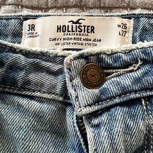 Hollister Light Blue High-Rise Mom Jeans